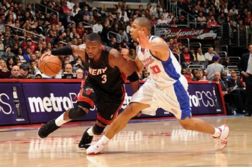 更以超凡的 更以超凡的